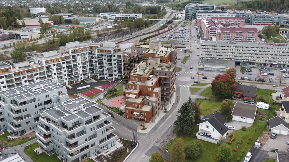 Sentergården i Lørenskog i fugleperspektiv mot østM100MEDIADJI_0019.JPG Sentergården i Lørenskog